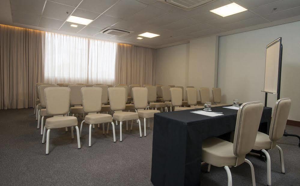 Hotel Luzeiros Ресифи Экстерьер фото Meeting room
