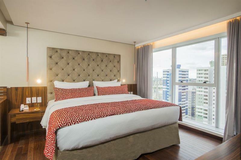 Hotel Luzeiros Ресифи Экстерьер фото A bed runner